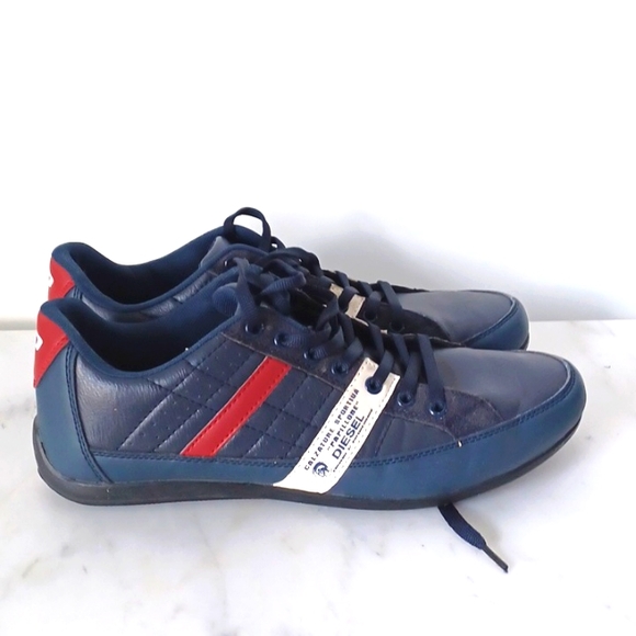 DIESEL limited edition sneakers. Size 9.5 - Picture 3 of 8